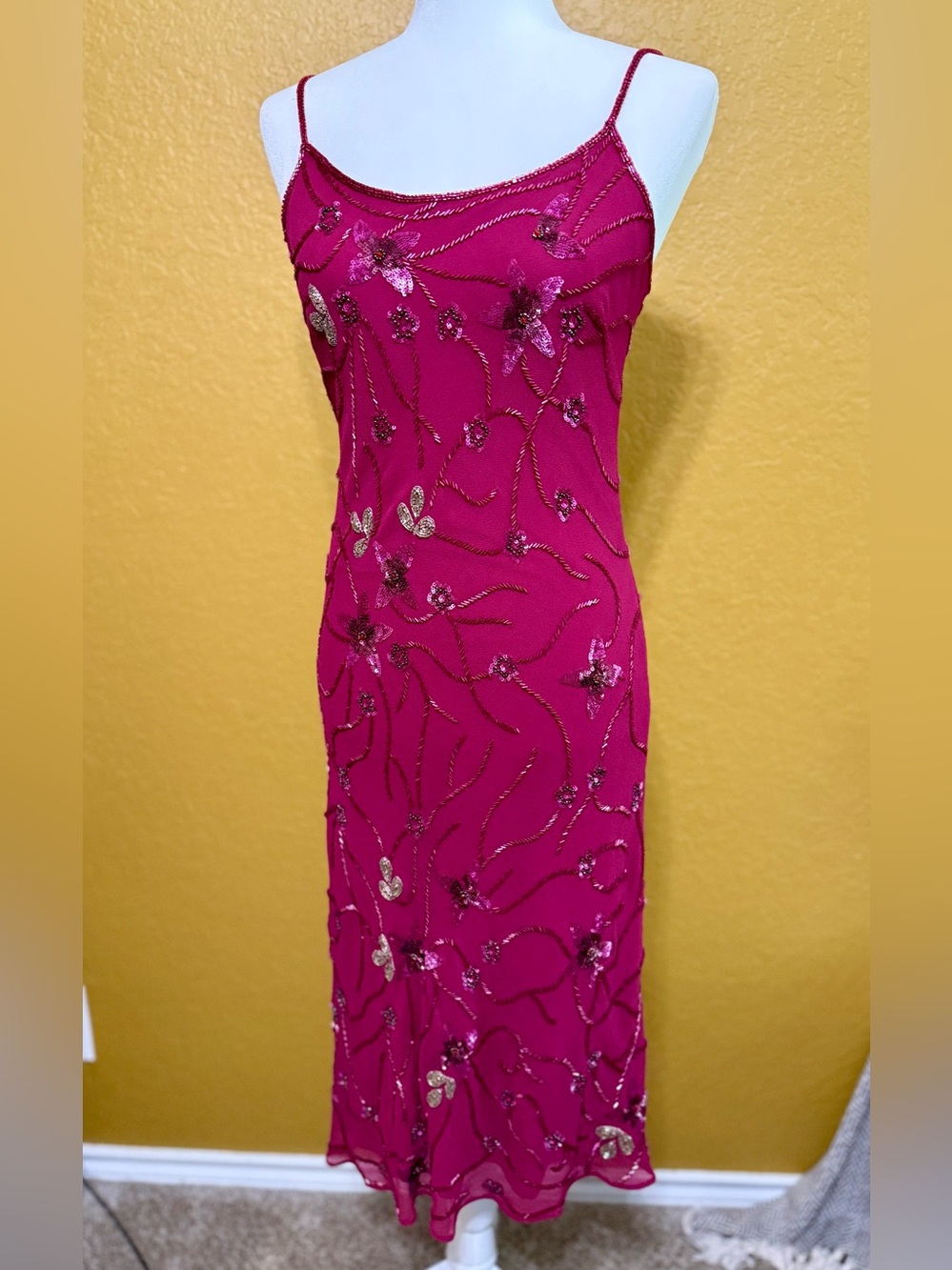 Together Maroon Beaded Floral Sequin Midi Dress NWT Size 8 - Picture 10 of 13